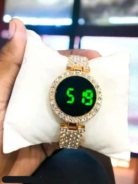 Ladies Round Dial Digital Watch Elegant Design Clear Display Comfortable Strap Easy To Use Reliable Performance Perfect For Daily Wear - Black