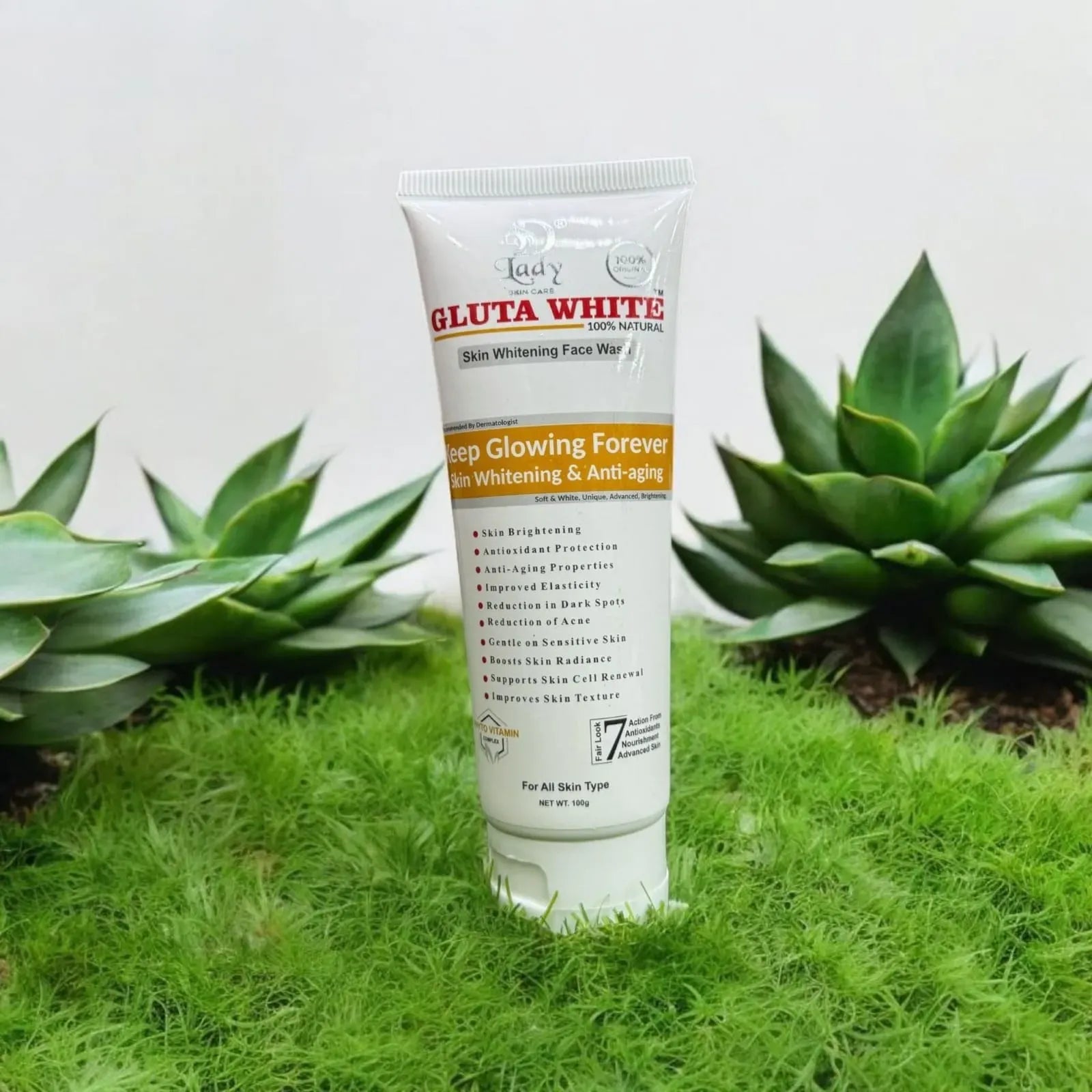 Gluta White 100% Natural Skin Whitening & Anti-Aging Face Wash 100g – Gentle Cleanser for Bright, Smooth & Youthful Skin